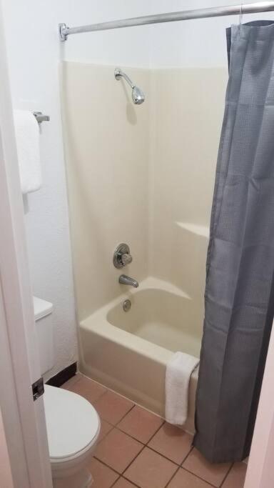 Osu Queen Hotel Room 118 Booking Stillwater Luaran gambar