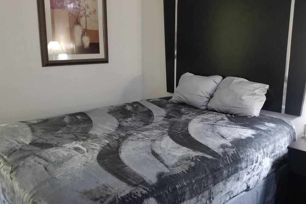 Osu Queen Hotel Room 118 Booking Stillwater Luaran gambar